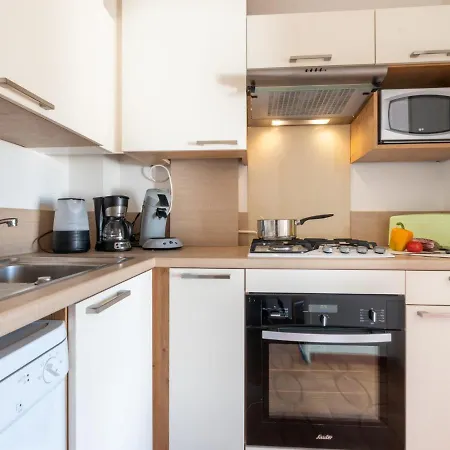 Apartment Apartment Les Marinas De La Plage I-1 By Interhome *